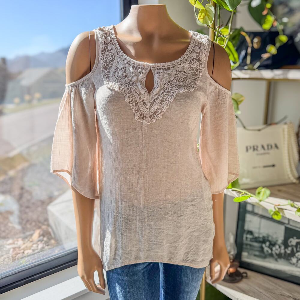 Spense, Cold Shoulder Crochet Embroidered Boho Top, Oatmeal, Women's Medium
